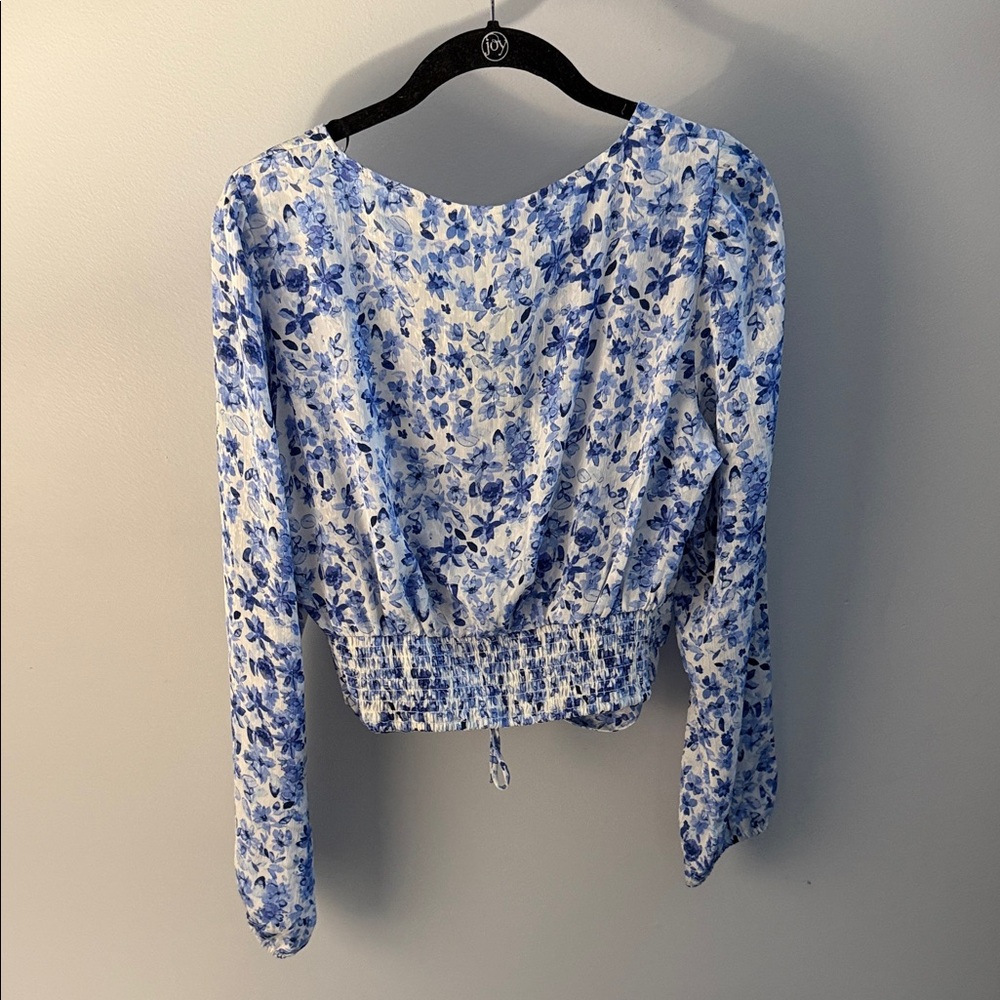 H&M Blue and White Floral Drawstring Blouse - Picture 5 of 5